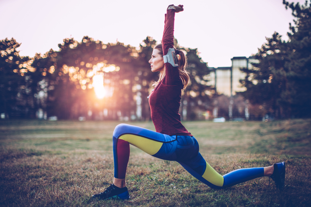 Use this dead-easy workout from Personal Trainer Food for a great leg workout to get shapely lean legs, and tone your lower body!