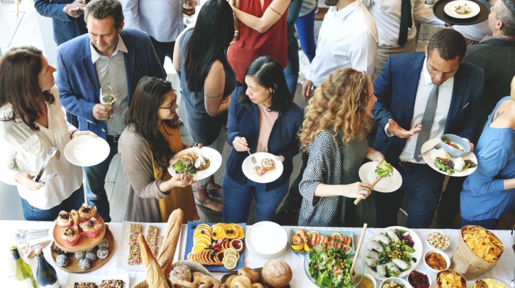 The 4 Tricks to LOSE Weight Over the Holidays