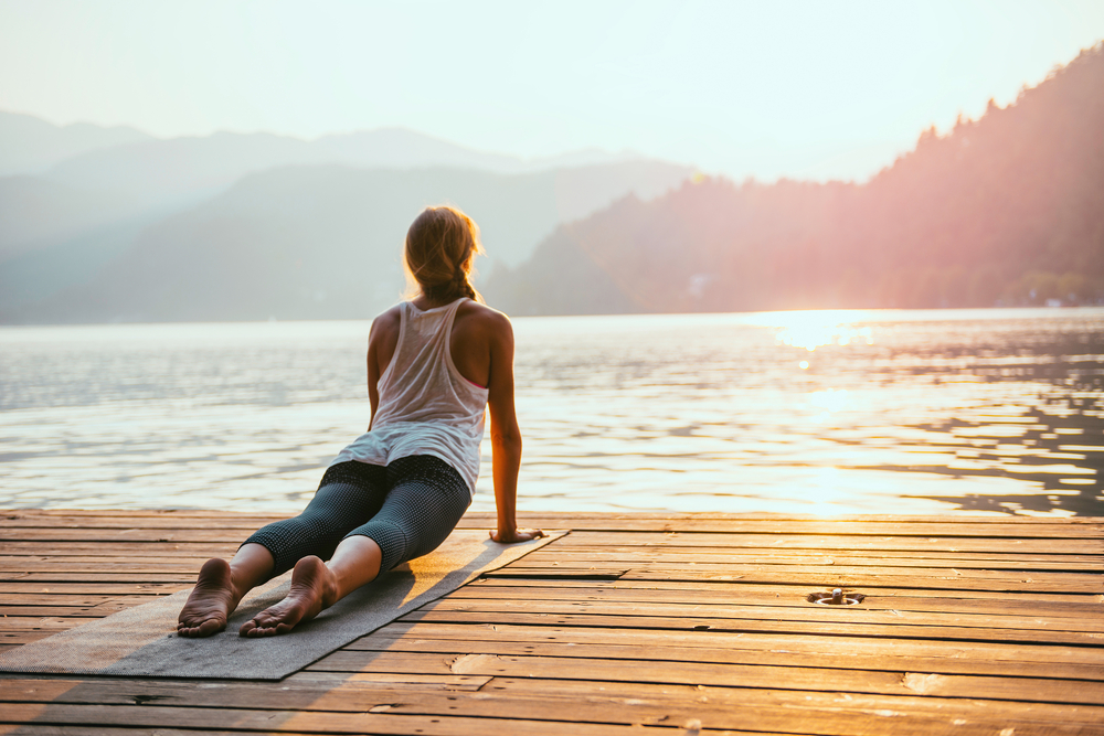 Get started on your regular no-gym at-home stretching routine from Personal Trainer Food to improve your flexibility and feel great!